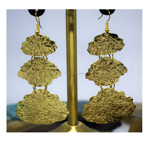 2023 nueva moda oro Italia joyería lujo Latón chapado aro amarillo multicolor pendientes regalo amarillo esmalte flores para mujeres - Product Image 6