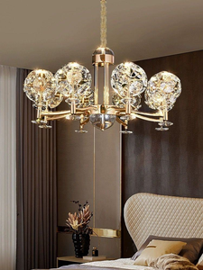 Lampe suspendue décorative ronde blanche PM pour salon, chambre, restaurant, style français moderne de luxe, avec chaîne de perles et feuilles en verre - Product Image 3