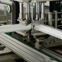 Ligne de production de nettoyage et de soudage CNC pour fenêtres en PVC pour la fabrication de portes et fenêtres en PVC haut de gamme