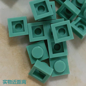 Pièces de construction, petites pièces de base, blocs de pixels à profil bas 1*1 trou pour l'assemblage - Product Image 4