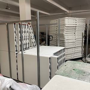 <span class=keywords><strong>Table</strong></span> <span class=keywords><strong>de</strong></span> bar <span class=keywords><strong>pliante</strong></span> en plastique résistant aux intempéries <span class=keywords><strong>Table</strong></span> <span class=keywords><strong>haute</strong></span> rectangulaire pour cocktail en plein air et lors d'événements - Product Image 2