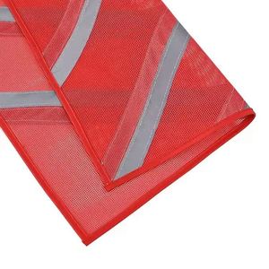 Bandera de seguridad reflectante de tamaño personalizado, antiarrugas, impresa en serigrafía, para camiones de construcción y remolques, de malla roja, con ojales - Product Image 5