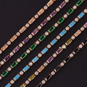 <span class=keywords><strong>Collier</strong></span> <span class=keywords><strong>ras</strong></span> du <span class=keywords><strong>cou</strong></span> et bracelet <span class=keywords><strong>de</strong></span> luxe en zircon cubique taille baguette étincelant, ton or, multicolore, avec chaînes fines en CZ - Product Image 3
