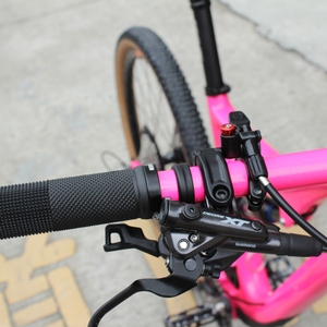 Bicicletta da Montagna Personalizzata Rosa Multicolore da Corsa MTB 29 in Fibra di Carbonio per Adulti - Product Image 3