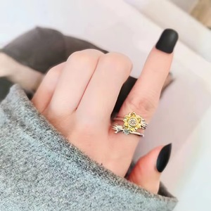 Venta al por mayor joyería fina estilo <span class=keywords><strong>bosque</strong></span> 925 plata esterlina girasol girado chapado en oro manos abrazando anillos ajustables para mujeres - Product Image 5