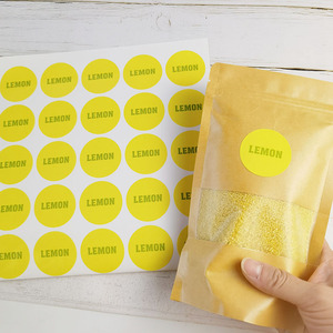 <span class=keywords><strong>Pacchetto</strong></span> di rotoli per la stampa di etichette in vinile con adesivi rotondi personalizzati impermeabili - Product Image 3