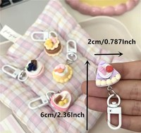 Porte-clés en plastique en forme de gâteau 3D mignon et exquis, épinglette amusante pour Instagram, ensemble d'accessoires pour sac à dos