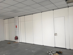 Automatic Room Divider Moving <strong>Sliding</strong> <strong>Walls</strong> <strong>Partition</strong> Doors for Hotel Ballroom Operable <strong>Wall</strong> Hanging Track Designs <strong>Movable</strong> <strong>Wall</strong> - Product Image 4