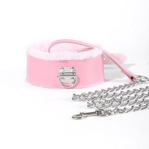 Collar Gargantilla Gótico Rosa de Cuero PU con Forro de Piel, 100% Impermeable, Juguete Sexual SM con Cadena Larga y Duradera Desmontable - Product Image 3