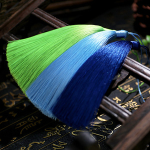 Colgante de Borla Cerrada de 13 cm, Colores Surtidos, Poliéster, Marcador de Libros, Adorno Colgante para Coche, Regalo, Estilo Clásico Retro - Product Image 1