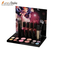 Présentoir de bureau de conception personnalisée en gros avec présentoir cosmétique de maquillage de parfum de lumière de LED pour le magasin de détail