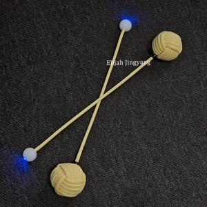Équipement de danse du feu accessoires de Performance du feu flux artiste filature Poi lueur LED bouton statique Poi 5*5 grand singe poing feu Poi - Product Image 1