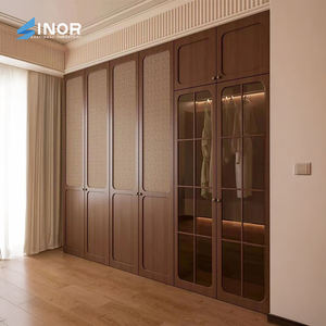 Armoire autoportante en bois massif chêne foncé, style industriel rustique, pour chambre urbaine - Product Image 2