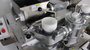 YC-400S Macchina Elettrica Automatica per Kubba e Kibbeh 220V, Macchina Multifunzionale Commerciale per Formare Pasticcini Ripieni - Product Image 3