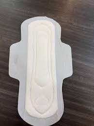 Serviettes hygiéniques pour femmes de qualité supérieure avec technologie Dry Net et protection douce au toucher, disponibles à prix abordable - Product Image 2