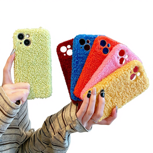 Funda de TPU para Teléfono Celular <span class=keywords><strong>iPhone</strong></span> 17 Pro Max, Color Sólido Invernal, Felpa de Peluche Suave - Product Image 1
