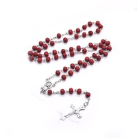 Parfum de rose rouge perle en bois pendentif croix sainte Maria Center collier fait main chapelet catholique avec boîte