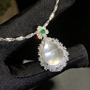 Collar con Colgante de Jadeíta Verde Natural con Incrustaciones de Plata Pura S925, Nuevo Estilo Chino, Cadena de Suéter de Jade Verde Yang, Totalmente a la Moda - Product Image 5