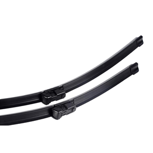 Balais d'<span class=keywords><strong>essuie</strong></span>-<span class=keywords><strong>glace</strong></span> en caoutchouc naturel silencieux pour Volkswagen Sagitar Magotan Polo Golf <span class=keywords><strong>Tiguan</strong></span> Bora Balais d'<span class=keywords><strong>essuie</strong></span>-<span class=keywords><strong>glace</strong></span> désossés de voiture <span class=keywords><strong>Essuie</strong></span>-<span class=keywords><strong>glace</strong></span> sans cadre - Product Image 3