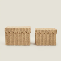 Panier de rangement en rotin naturel tissé à la main adapté pour contenir des accessoires et des articles de cuisine du Vietnam