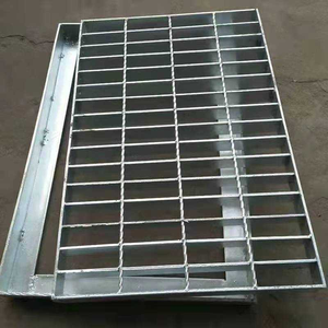 Grille de couverture de tranchée arrière, grille de trou d'homme en acier encadrée, divers types et spécifications pour le choix - Product Image 5