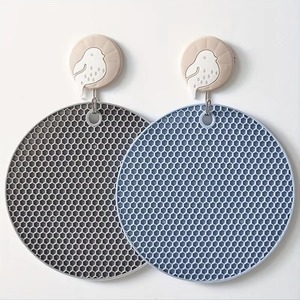 18cm <b>Table</b> Mat Tool Kitchen Silicone Tableware Mat, Round Anti Slip and Heat-resistant Coffee Cup Coaster, Pot Holder - Product Image 3