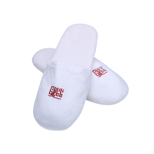Özel 5 yıldız ucuz lüks yumuşak kapalı ayak yıkanabilir beyaz mercan polar Unisex misafir odası tek kullanımlık tüm mevsim otel terlikleri - Product Image 3