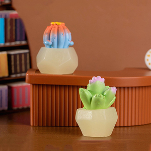Mini figurines de cactus et de plantes succulentes en résine mignonnes pour décorations paysagères, mini ornements de plantes en pot, accessoires de bricolage - Product Image 6