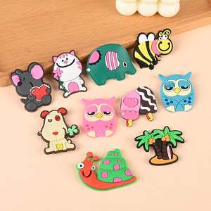 Aimants de réfrigérateur personnalisés en aluminium, PVC souple, caoutchouc ou métal, découpés sur mesure, durables, pour la décoration intérieure, avec logo promotionnel 3D d'anime ou de dessin animé - Product Image 1