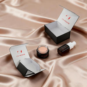 Set di 6 Mini Scatole Magnetiche Biodegradabili Fatte a Mano - Design Personalizzato per Flaconi di Profumo di Lusso - Product Image 1