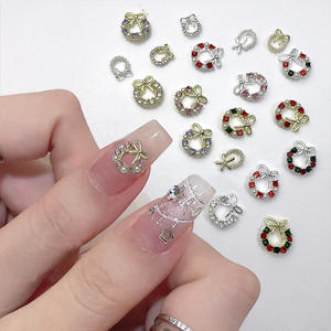 Accessoires décoratifs pour nail art en or 3D avec des breloques en cristal, zircon, pierres précieuses en métal, bijoux en diamant pour nail art - Product Image 1