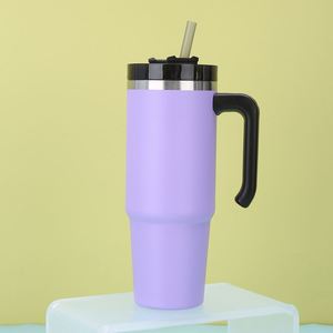 Vaso de Viaje Reutilizable de Acero Inoxidable de 20oz/30oz, Aislado al Vacío, con Asa y Pajita, Ecológico - Product Image 3