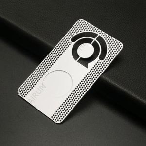 Carte de visite professionnelle en métal NFC en acier inoxydable de luxe, fabriquée en Chine, avec boîte et logo personnalisé, idéale comme carte cadeau pour programme de fidélité - Product Image 1