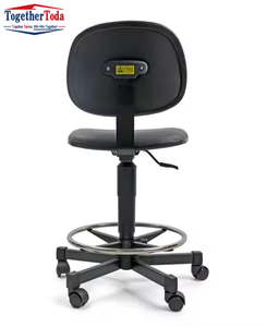 Chaise de bureau pivotante en cuir noir à hauteur réglable, avec siège rembourré confortable et repose-pieds, idéale pour laboratoire, bar ou poste de travail - Product Image 4