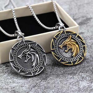 Yunnique – collier avec pendentif tête de loup en acier inoxydable pour hommes, thème Viking, design géométrique animal, bijoux cadeau, accessoire de mode - Product Image 1