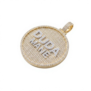 Collier Chunky Unisexe en Argent 925 Style Hip Hop Personnalisé avec Lettre Cercle Sertie de Moissanite et Diamant, Pendentif Classique Breloques Bijoux - Product Image 1