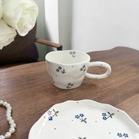 Ensemble de tasses et soucoupes à café en céramique rétro faites à la main, avec poignée oreilles de lapin mignonnes, 300 ml, motif floral