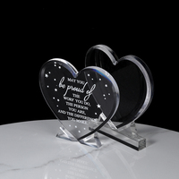 Plaque en acrylique en forme de cœur personnalisée en usine OEM, médailles et trophées vierges en acrylique pour récompenses