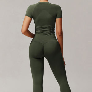 Ensemble de yoga côtelé sans couture respirant et de qualité supérieure pour la vente en gros : haut et pantalon long taille haute élastique à séchage rapide pour l'entraînement - Product Image 2