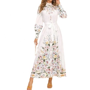 <span class=keywords><strong>Robe</strong></span> <span class=keywords><strong>longue</strong></span> personnalisée au design vintage pour <span class=keywords><strong>femme</strong></span> à col montant et manches longues lanterne avec ceinture à fleurs et taille haute - Product Image 2