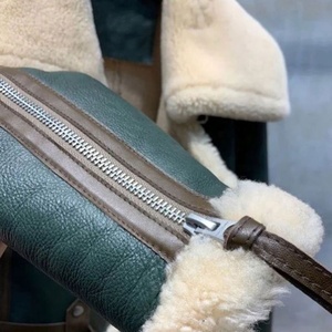 <span class=keywords><strong>Abbigliamento</strong></span> <span class=keywords><strong>Donna</strong></span> 2026, Cappotto Invernale con Ampio Colletto, Stile Motociclista, Corto e Imbottito in Finta Pelliccia e Finto Cashmere - Product Image 3