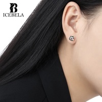 Boucles d'oreilles clous uniques et élégantes en argent sterling S925 avec coquille d'ormeau naturelle irrégulière pour femmes