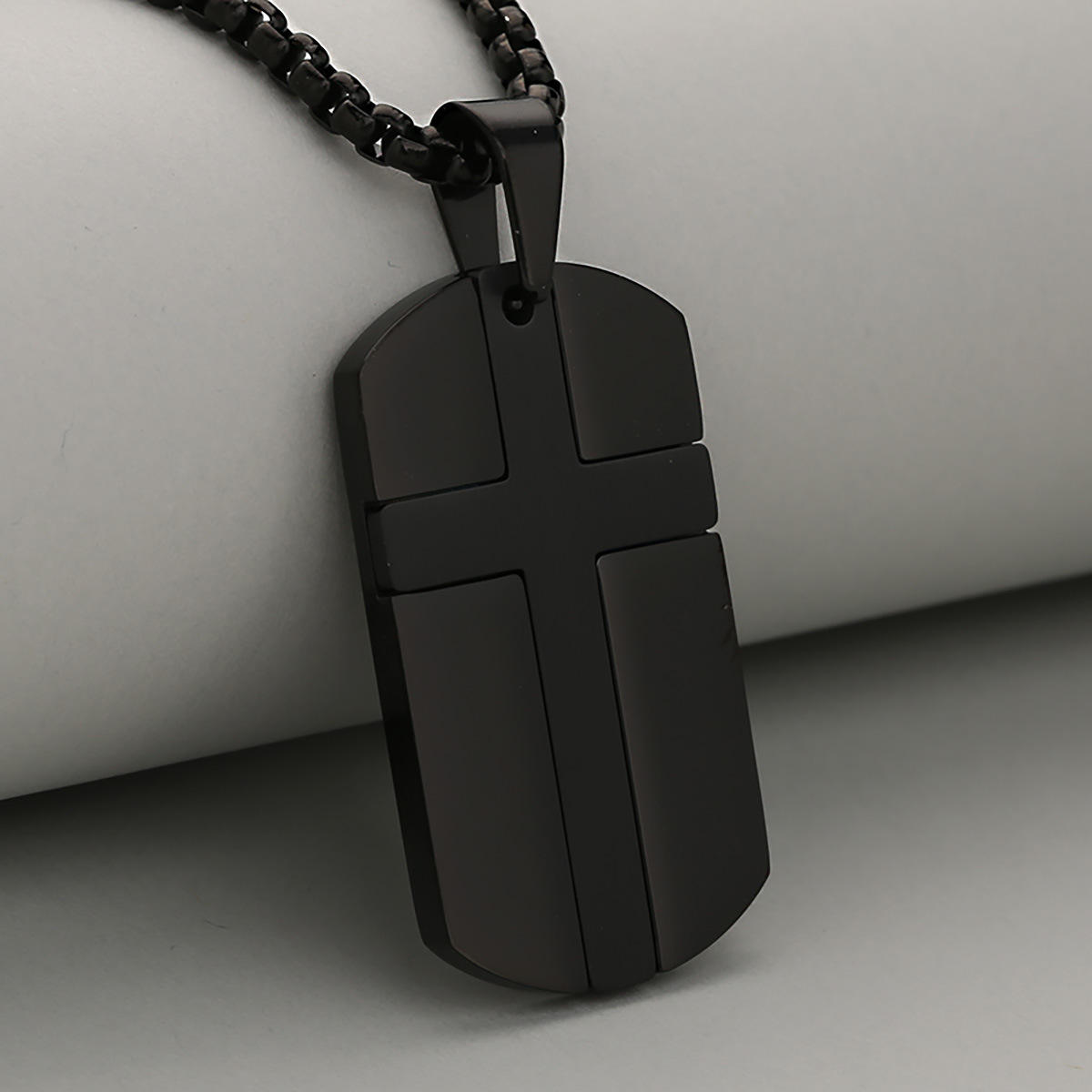 Pendentif simple noir
