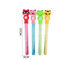 Bâton à bulles d'été de 38 cm en gros, jouet de dessin animé pour jeux en extérieur pour enfants, fabriqué en plastique durable - Product Image 3