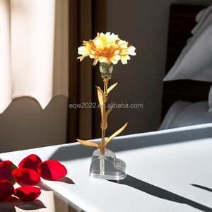 Fleur de Œillet en <span class=keywords><strong>Métal</strong></span> Plaqué Or 24 carats avec Boîte Cadeau, Support de Présentation, Sac et Certificat pour la Fête des Mères - Product Image 1