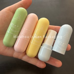 ISMAN Luxe 3.5g Capsulevormige Lipbalsem Tube Schattig Cartoonpatroon Roze Geel Groen Blauw Lipstick Verpakking Privélabel Groothandel - Product Image 2