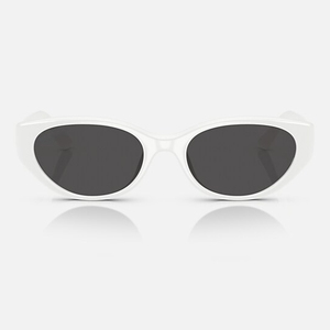 Lunettes de soleil œil-de-chat noires et blanches audacieuses, verres opaques, profil prononcé, protection UV, pour les passionnés de mode urbaine - Product Image 5