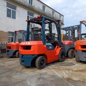 Chariot élévateur d'occasion FD30 en bon état, fabriqué au Japon, faible consommation d'huile, sécurité garantie, vente chaude, moteur diesel 3 tonnes, transpalette latéral hydraulique, pneus pleins - Product Image 5