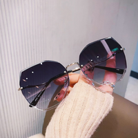 Bettega nouveau style lunettes de soleil sans cadre pour femmes lunettes de soleil à la mode et océan pour rue à la mode et à la mode