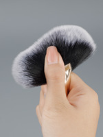 2 In1 Single Ultimate Soft Fan Makeup Brush Berkualitas Tinggi Bebas Kekejaman Hewan Highlighter Finishing Powder Brush Kuas Makeup Sintetis